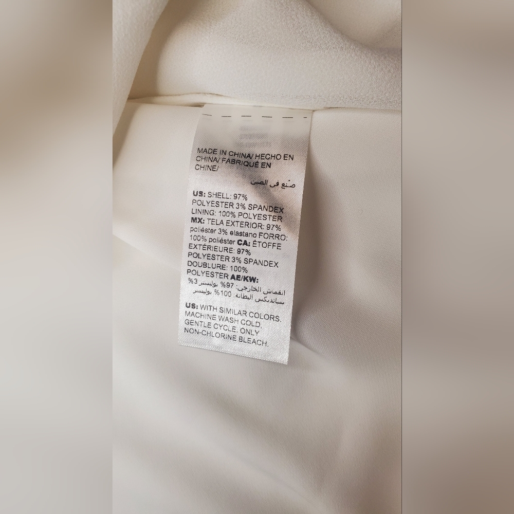White House/Black Market Elegant White Ruffle Blouse Size:6 - Picture 7 of 7